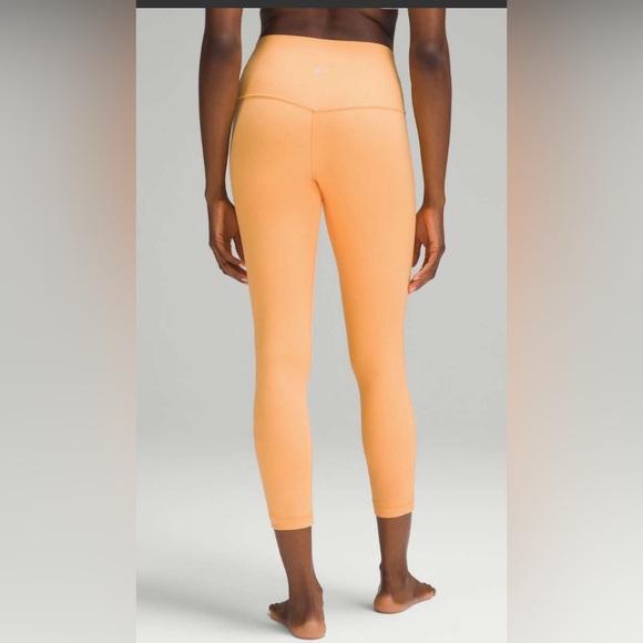 NWOT Lululemon Align Ribbed High-Rise Pant 25" - Picture 3 of 6